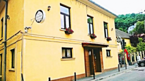 Отель Casa Iacob  Брашов